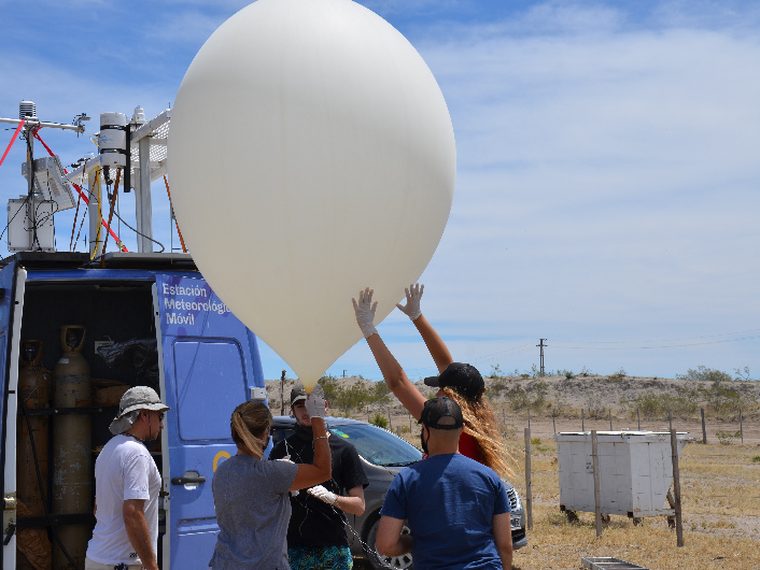 Lanzamiento de un globo estratosférico