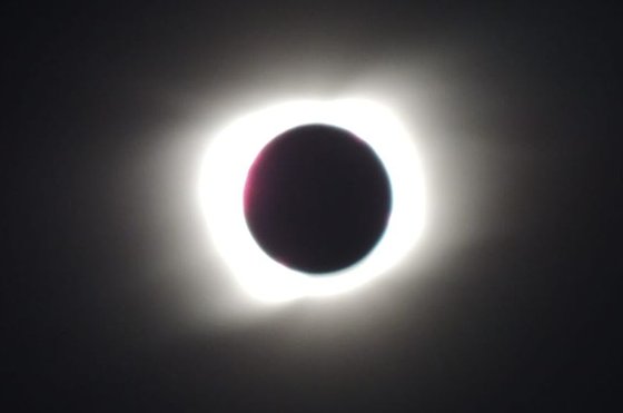 Eclipse solar total registrado durante la expedición CATE